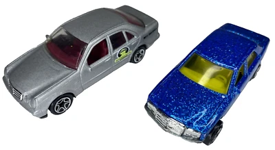 Veículo Hot Wheels Mercedes Benz 380SEL Metalflake azul/1997 prata classe E Mercedes - Imagem 1 de 4
