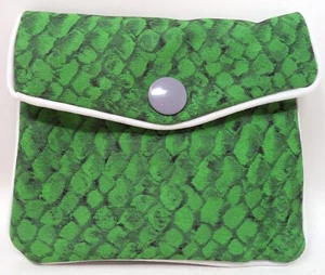 Green Snake Zippered Change Purse - Picture 1 of 3