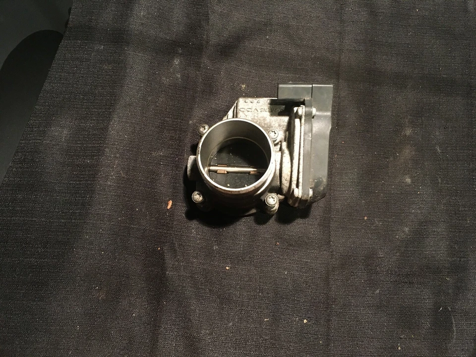 Volkswagen Passat 2008-2012 Audi A3 A4 Turbo TFSI 2,0 L EA888 soporte alternador Foto 1 de 1