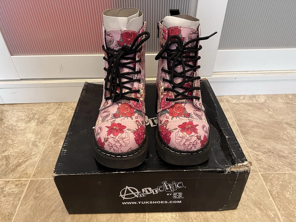 TUK Anarchic Pink Skull & Roses Combat Boots Size 6 - Image 1 of 1