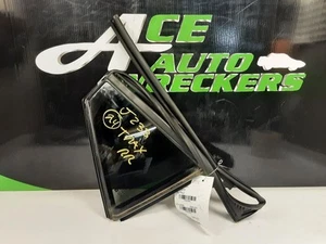 TRAX 2024 Rear Door Vent Glass 634643 - Bild 1 von 10