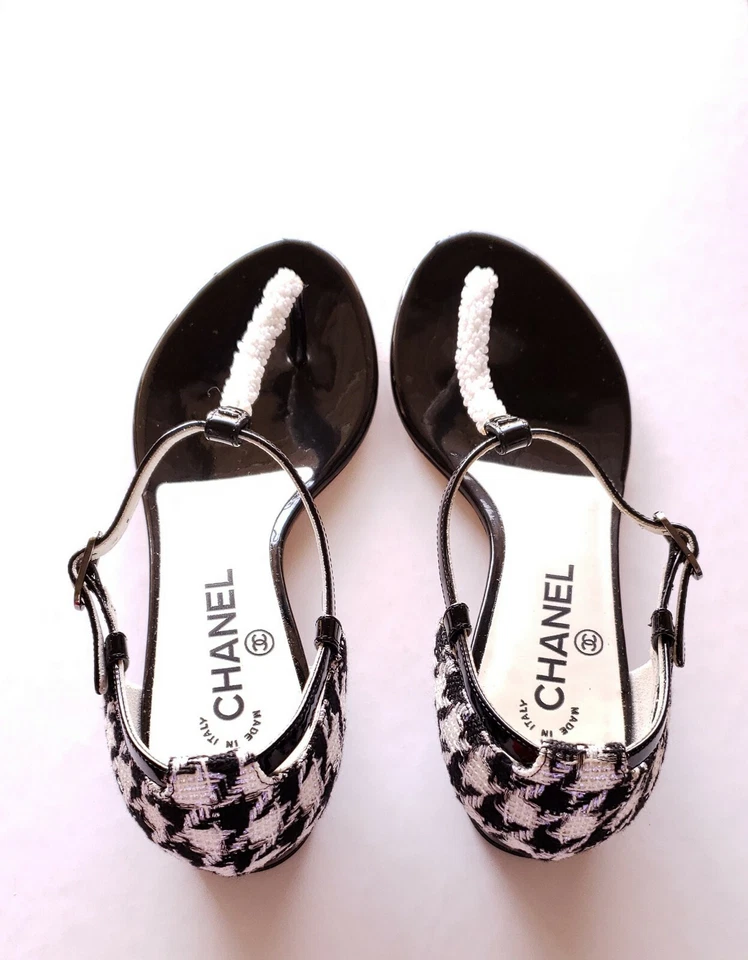 CHANEL Beaded Patent Leather Tweed CC Logo Thong Sandals Flats Shoes (38)