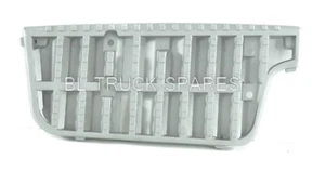 ISUZU FTR / FV- / FX- / FY- SERIES (2008-ON) LOWER STEP ALLOY ~ RH (DRIVER) - Picture 1 of 3