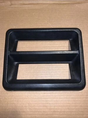 Radio de tablero Bronco Ford F150 F250 F350 1987 88 89 90 91 bisel negro moldura OEM Foto 1 de 4