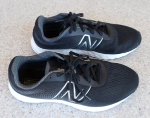 Zapatillas deportivas New Balance 520 blanco y negro. Hombre 10.5 4E Ancho - Imagen 1 de 7