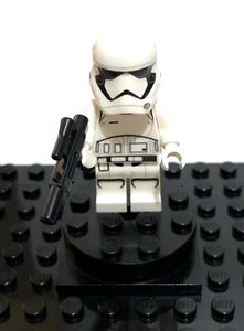 LEGO Star Wars FIRST ORDER STORMTROOPER POINTED MOUTH - sw0905 Sets 75179 75256 - Bild 1 von 7
