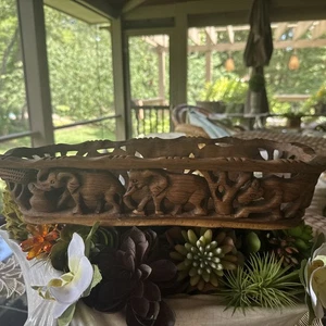 South African Hand Carved Jungle Desert Animal Basket. - Picture 1 of 7