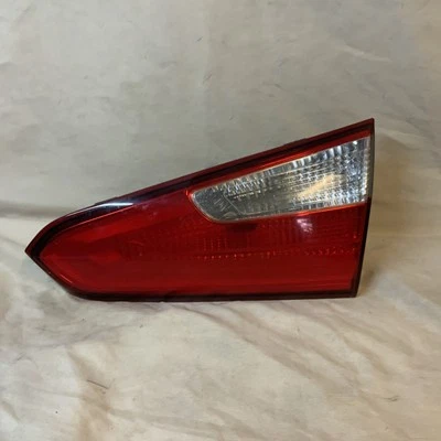 Задний фонарь внутренний правый для пассажира Kia Forte 2014 - 2016 TLD1 - Изображение 1 из 4