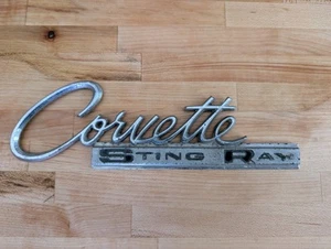 Vintage CORVETTE STING RAY Emblem Metal Logo Lettering 1960’s 3797414 NH C59 - Picture 1 of 4