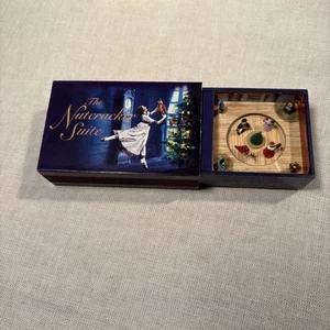 Mr Christmas Lo Schiaccianoci Suite Matchbox Melodie Music Box - Foto 1 di 8