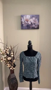 New Without Tags women Top size M - Picture 1 of 3