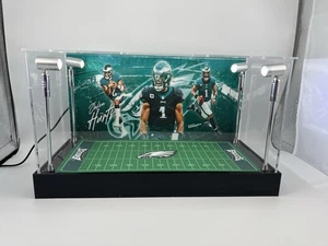 Jalen Hurts - Eagles - Vitrina PSA personalizada de 2-3 tarjetas con luces LED - Imagen 1 de 7