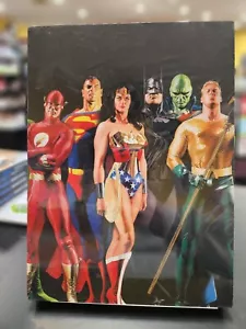 Absolute Justice League World's Greatest Super-Heroes DC Slipcase Edition - Picture 1 of 3