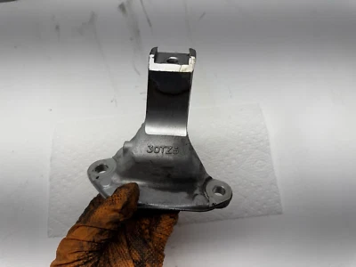 2016 2017 2018-2022 HONDA PILOT 3.5L FRONT ENGINE MOTOR BRACKET MOUNT SUPPORT OE - Image 1 of 4