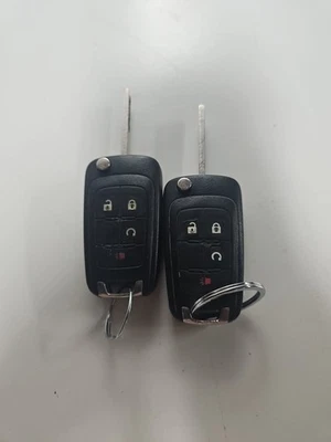 Chevrolet Key Fobs For Parts - Image 1 of 2