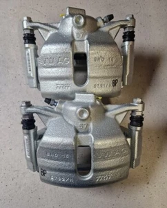 NEU Original Bremssattel gehäuse vorn SET Golf MK7 TT Caddy Passat Leon Polo UP! - Picture 1 of 19