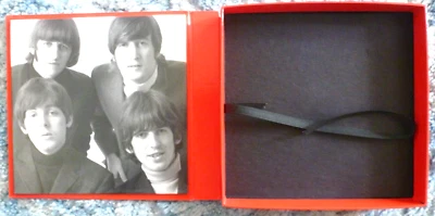 BEATLES THE SINGLES 7" EMPTY BOX (No Records Included) - Image 1 of 2
