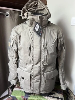 Veste CARINTHIA  TAILLES: M, L, XL vert olive - Photo 1/4