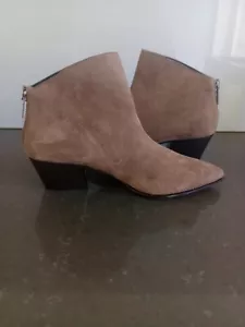 DKNY Bason Boots UK Size 5.5 - Picture 1 of 9