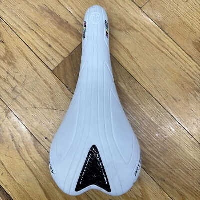 Ritchey WCS Saddle Carbon Rail 130 x 280mm White 154 gr Rit - Image 1 of 4