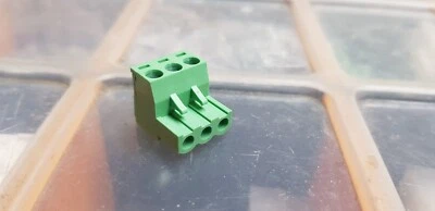 FOR AUDIOCONTROL EPICENTER 3 PIN THREE WAY POWER INPUT PLUG,REMOTE +12V GROUND. - Image 1 of 4