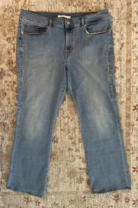 LEVI’S CLASSIC BOOTCUT Embroidered Floral Blue Jeans Cotton Light Women 16 EUC - Picture 1 of 12