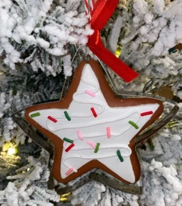 burton + Burton Sugar sprinkle cookie cutter Christmas star ornament nwt new - Picture 1 of 4