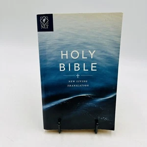 NLT Gift and Award Bible Blue Tyndale Paperback New Living Translation - Picture 1 of 15