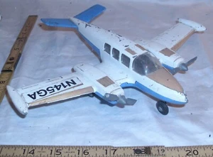 HUBLEY GABIEAL SKY SKIPPER TWIN ENGINE AIRCRAFT TOY 1977 - Picture 1 of 4