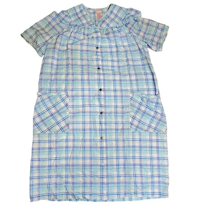 Secret Treasures Robe Grandma Plaid Button-Front Lounge Pockets Medium White - Image 1 of 4