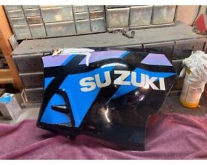 1992 SUZUKI GSXR750 LEFT LOWER FAIRING SMALL SCUFFS NO CRACK GSX-R750 OEM COLORS