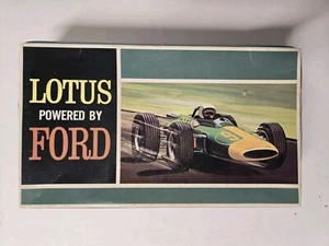 Vintage 60s Lotus Powered by Ford F1 Model Car Kit / New in Box!! Beauty!! - Bild 1 von 10