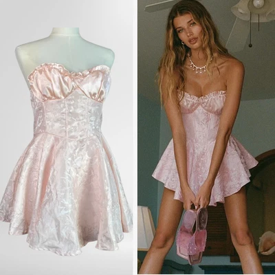 Mini vestido estilo corsé jacquard satinado rosa para mujer talla L coqueta lechera Foto 1 de 4