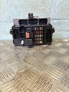 Fiat Stilo Interior Dash Fuse Box 46797609 / 46750594 / 46520419 2001-2008 Reg - Picture 1 of 12