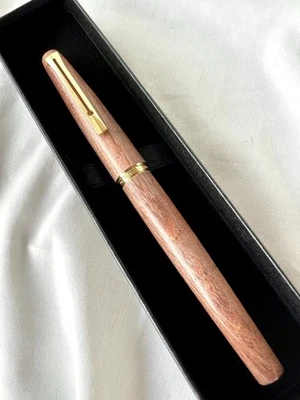 Pluma Estilográfica PILOT Personalizada GRANDEE F-Nib Oro 14K Madera H1279 Japonesa De Colección Foto 1 de 4