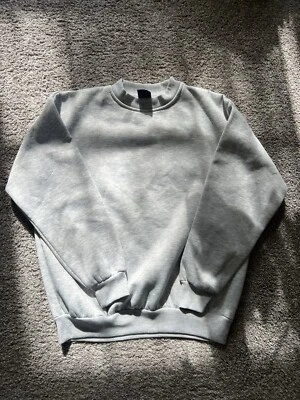 Suéter Gris Años 90 Hecho en EE. UU. Pequeño Vintage Foto 1 de 4