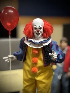 Sideshow Pennywise 1:6 Scale Figure It (1990) Stephen King Myers Freddy Custom - Picture 1 of 3