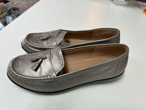 Hotter Comfort Concept Zapatos Borla Mocasines Cuero Peltre Para Mujer Talla 9.5W NUEVO - Imagen 1 de 6