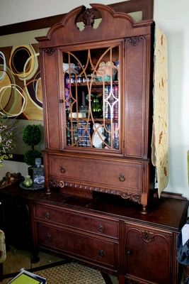 Vintage William on Mary 2 Piece China Cabinet  - Image 1 of 4