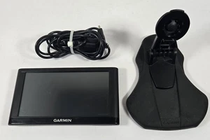 Garmin Nuvi 65LM 6 Inch Car GPS Lifetime Maps with Car Charger Bundle - Tested - Picture 1 of 6