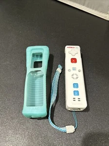 Nyko Wand Controller Wii Remote For Nintendo, White With Blue Case leash ~TESTED - Picture 1 of 6
