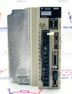 Servoaccionamiento YASKAWA SGDV-3R5D15A - Imagen 1 de 7