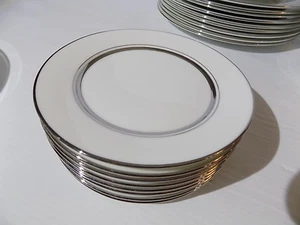 41 Pcs.Lenox Oxford Lexington Pattern White/Platinum EXCELLENT - Picture 1 of 5