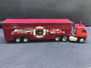 Winross USA Diecast Semi Trailer Truck Collectable Fire Command - Picture 1 of 15