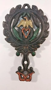 Vintage ADLER Gusseisen Untersetzer MT-13 Wandbehang Küche Dekoration - Bild 1 von 2