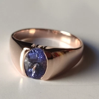 Anillo especial de boda para hombre con piedras preciosas de tanzanita natural con oro amarillo macizo de 14 k Foto 1 de 4