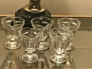 5 Ice Cream Sundae Glasses Tulip Pattern #7027 Made by Indiana Glass 4" Tall - Picture 1 of 3