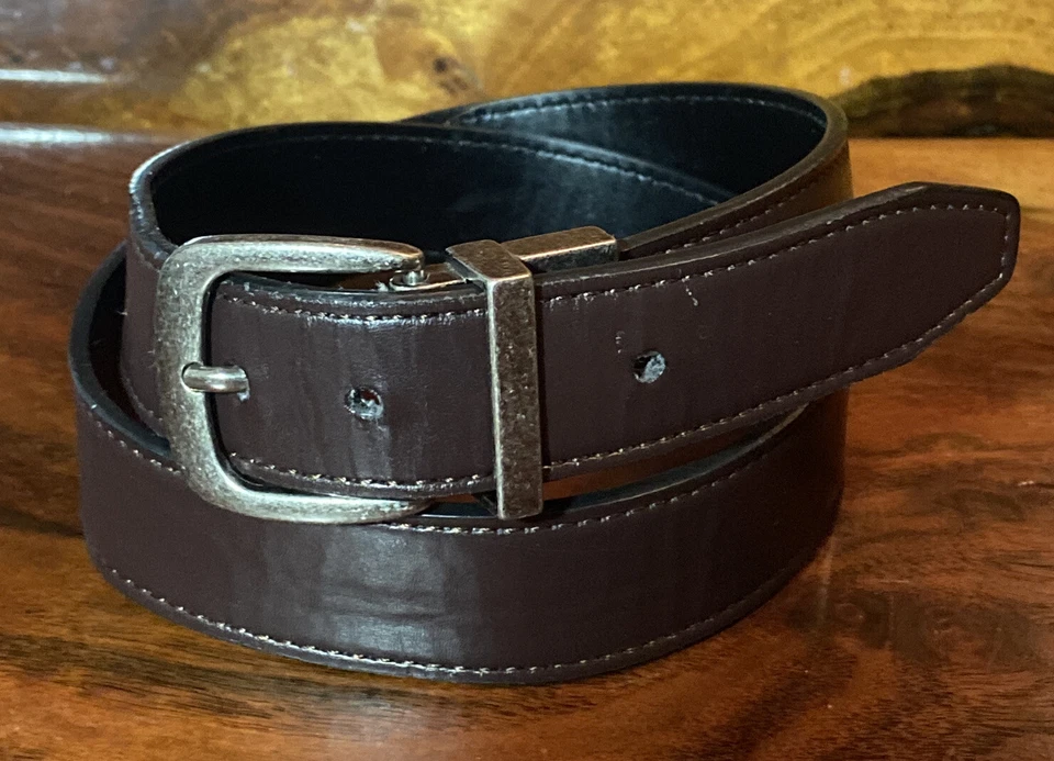 Levi's reversible belt black/brown size 32 Adjustable Med boys Men Bronze buckle - Image 1 of 4