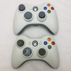 Lot Of 2 Microsoft Xbox 360 White Wireless Controller Genuine OEM TESTED - Picture 1 of 12