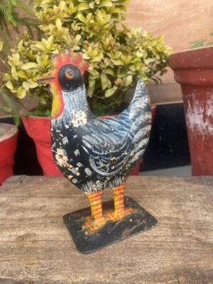 Antigua figura de gallo antigua pintada a mano hecha a mano decoración de jardín estatua de hierro Foto 1 de 4